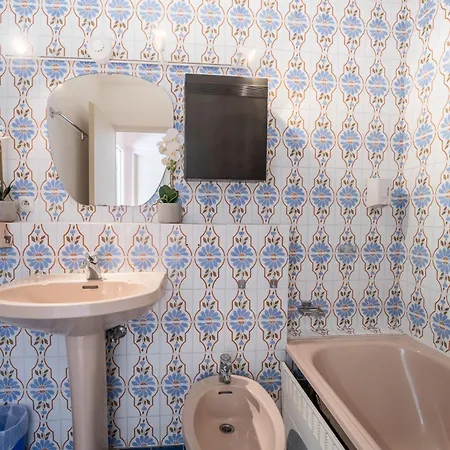 Du Coq A L'haan Bright By Interhome